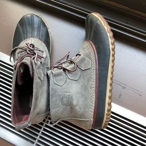 Sorel women’s duck boots size 8